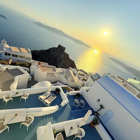 Traditional Imerovigli (Santorini)