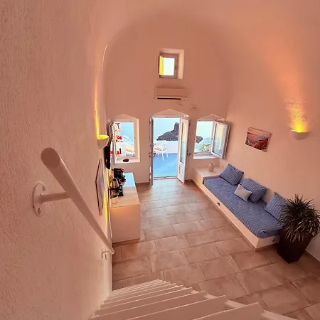 Traditional * Imerovigli (Santorini)